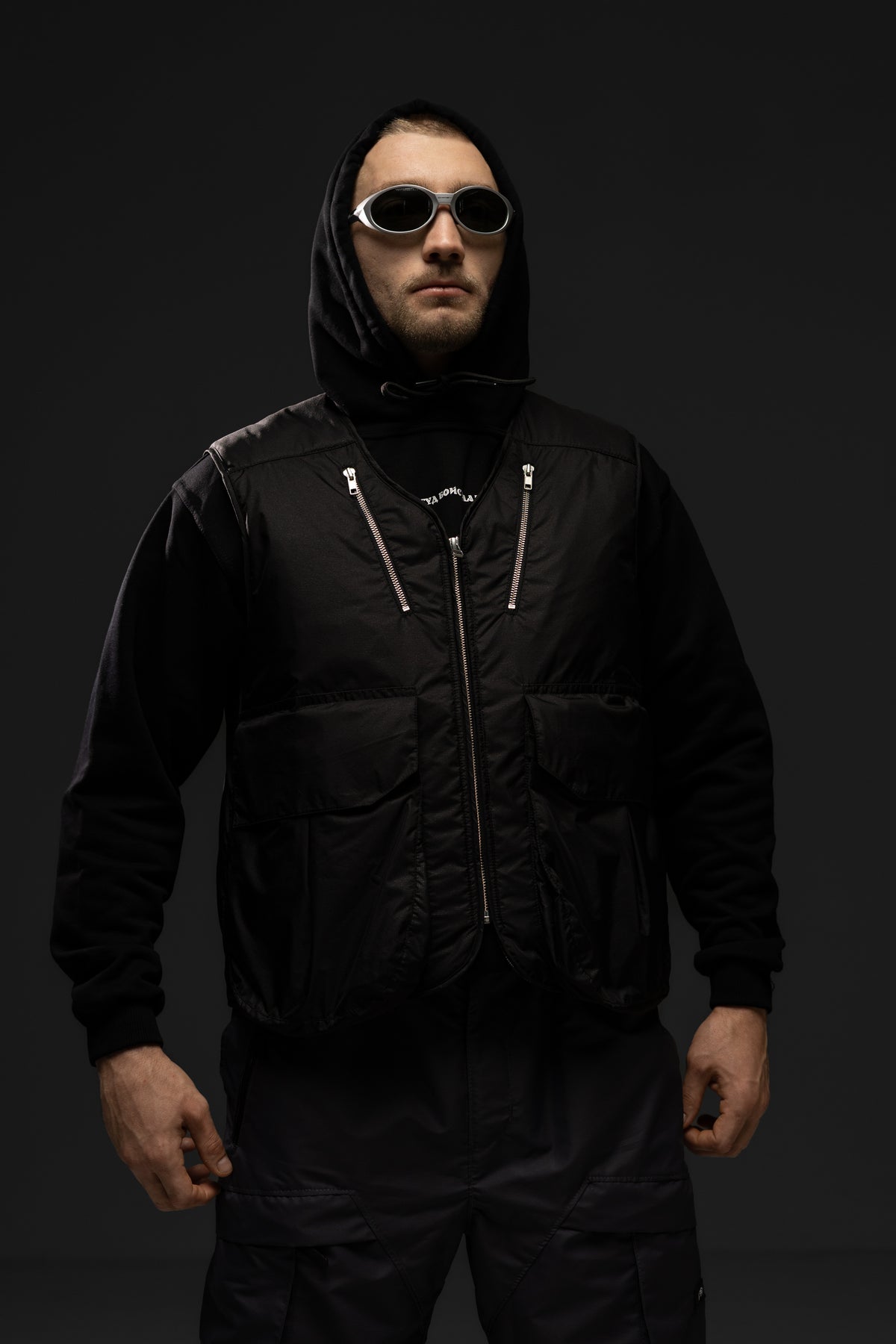 Жилетка SHADOW LINE nylon puffer vest BLACK
