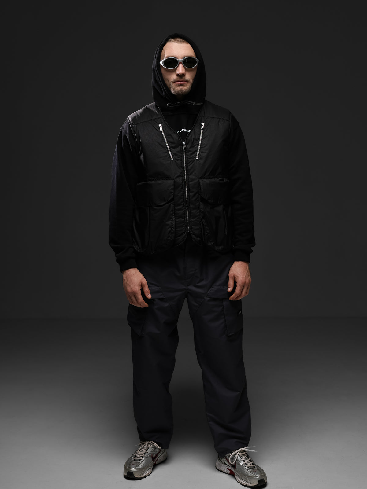 Жилетка SHADOW LINE nylon puffer vest BLACK
